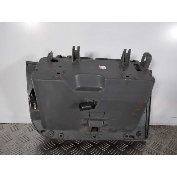 Recambio de guantera para seat ibiza st (6j8) style itech referencia OEM IAM 6J1857103  