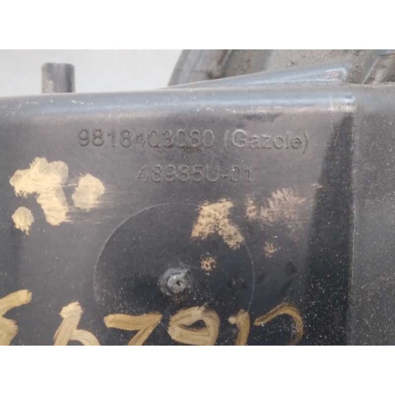 Recambio de tapa exterior combustible para peugeot 208 referencia OEM IAM 9818403080  