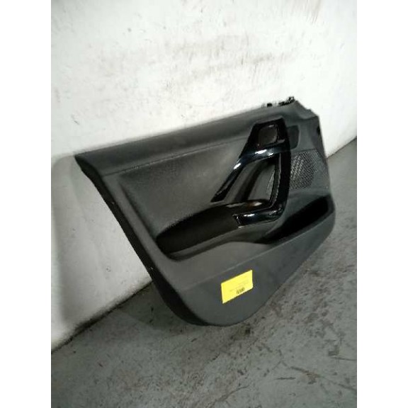 Recambio de guarnecido puerta delantera izquierda para peugeot 208 referencia OEM IAM   