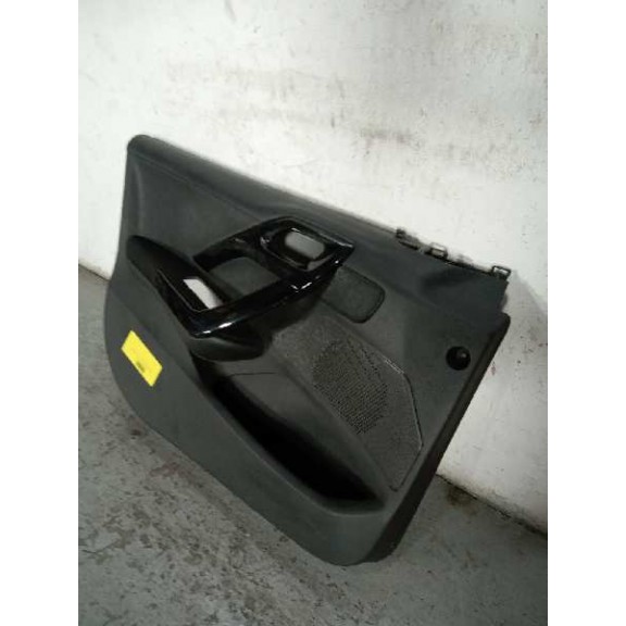 Recambio de guarnecido puerta delantera izquierda para peugeot 208 referencia OEM IAM   