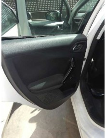 Recambio de guarnecido puerta trasera izquierda para peugeot 208 referencia OEM IAM   