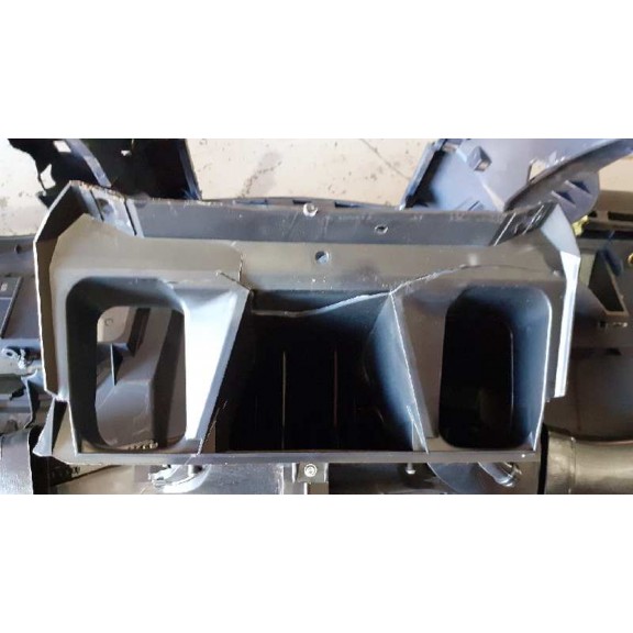 Recambio de salpicadero para peugeot 1007 1.4 referencia OEM IAM  AIRBAG DERECHO ROTO 