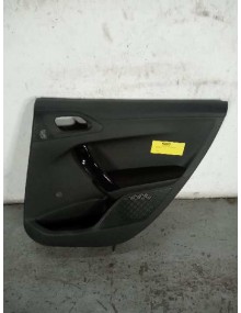 Recambio de guarnecido puerta trasera derecha para peugeot 208 referencia OEM IAM    2