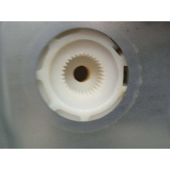 Recambio de elevalunas delantero derecho para kia carens (un) 2.0 crdi referencia OEM IAM 824801D230 SOLO MECANISMO 