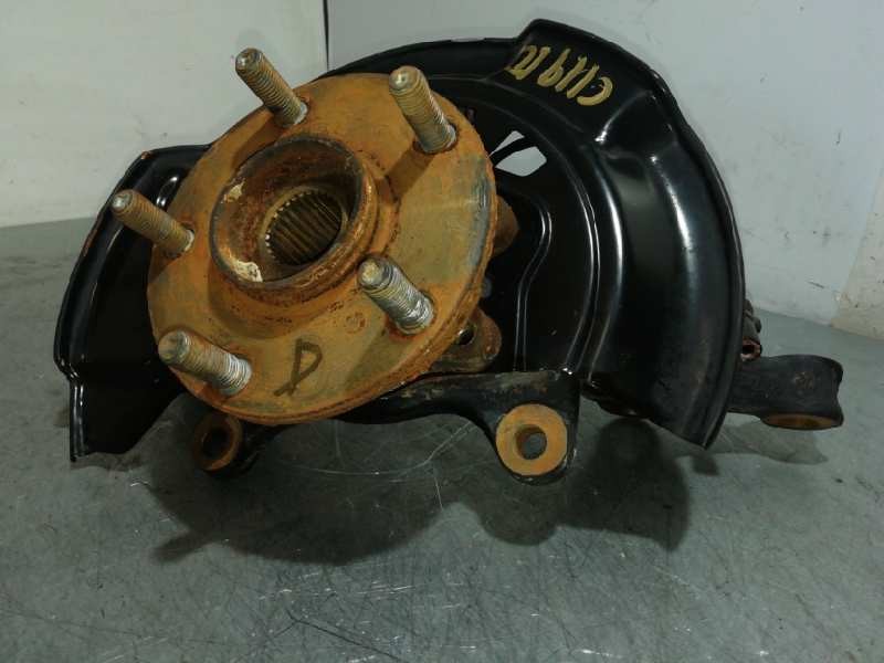 Recambio de mangueta delantera derecha para toyota verso active referencia OEM IAM  5 TORNILLOS ABS