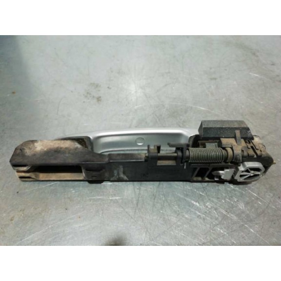 Recambio de maneta exterior trasera derecha para nissan primera berlina (p12) acenta referencia OEM IAM   