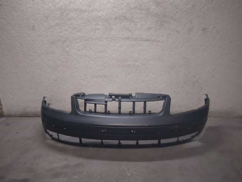 Recambio de paragolpes delantero para volkswagen passat berlina (3b2) referencia OEM IAM 3B0807217AGRU NUEVO ROCE LEVE