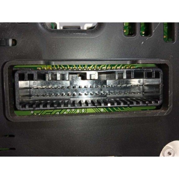 Recambio de cuadro instrumentos para kia rio (yb) attract referencia OEM IAM 940231W810  220KMH--8000RPM