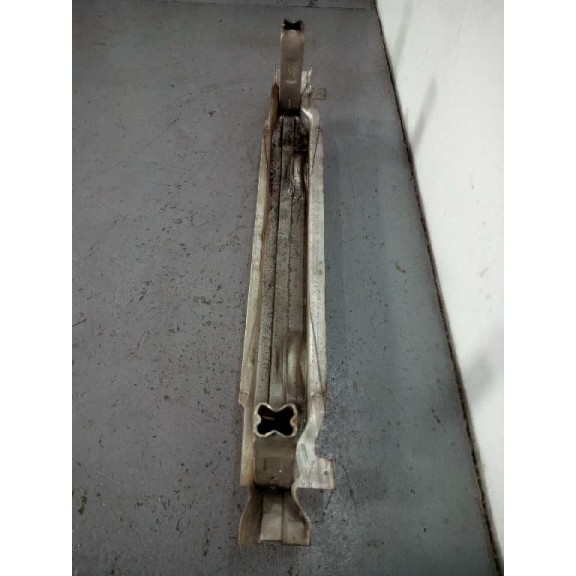 Recambio de refuerzo paragolpes delantero para audi a6 berlina (4f2) 2.7 tdi referencia OEM IAM   