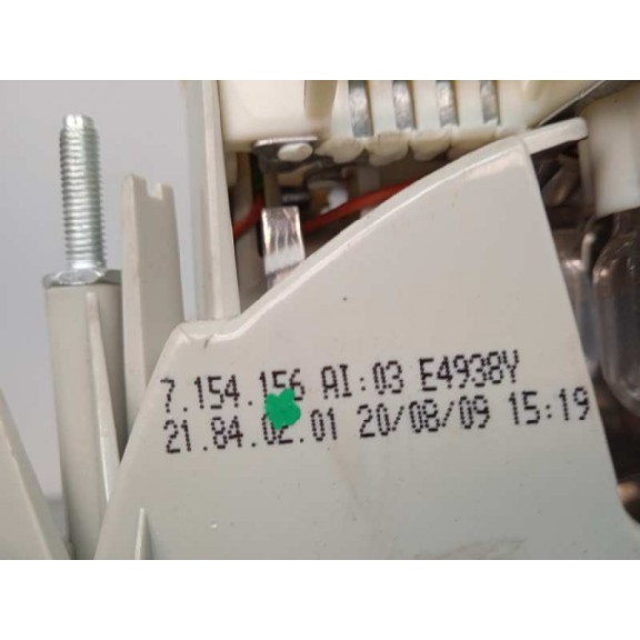 Recambio de piloto trasero derecho interior para bmw serie 3 berlina (e90) 320d referencia OEM IAM 4871734 2ª SERIE 7154156