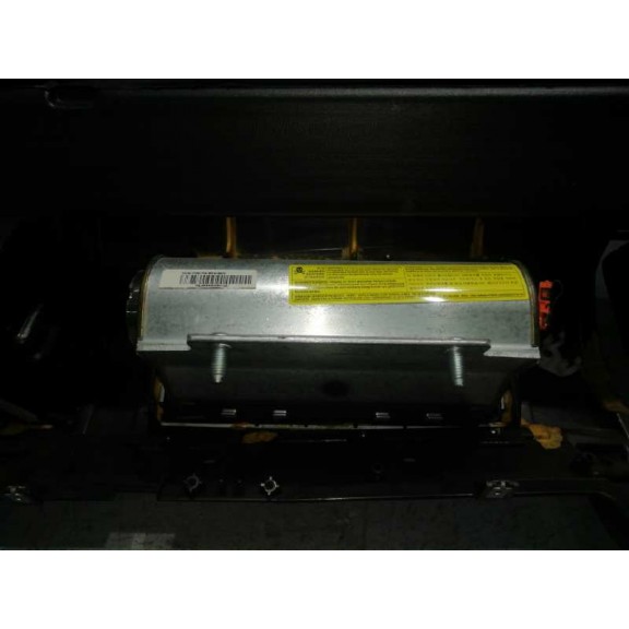 Recambio de salpicadero para ssangyong rexton referencia OEM IAM 7651808000 TOCADO 