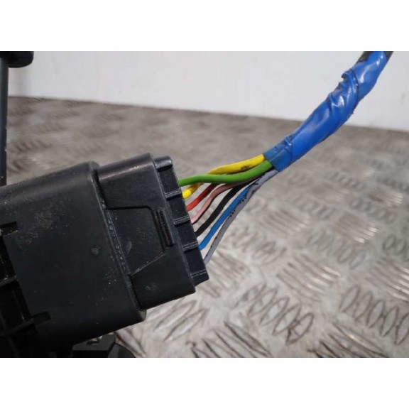 Recambio de cerradura puerta delantera derecha para hyundai i30 (pd) essence referencia OEM IAM 81320G3050  7 CABLES