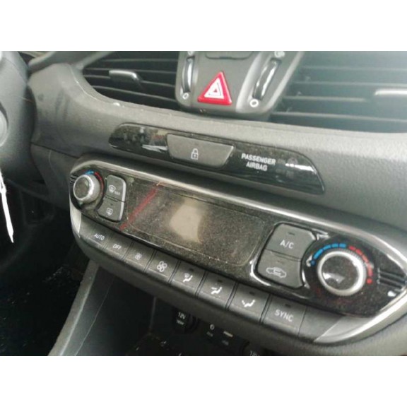 Recambio de mando climatizador para hyundai i30 (pd) essence referencia OEM IAM 97250G4251  