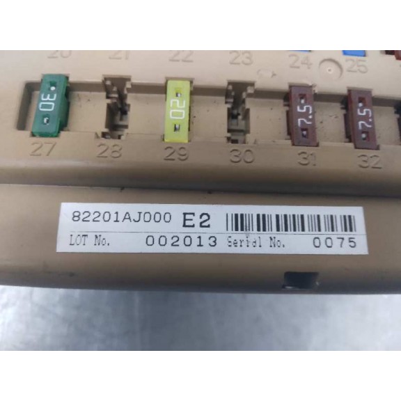 Recambio de caja reles / fusibles para subaru legacy lim. b14 limited referencia OEM IAM 82201AJ000  