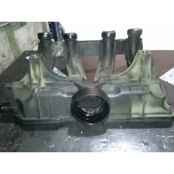 Recambio de colector admision para peugeot 206 berlina 1.9 diesel referencia OEM IAM 9632251780  