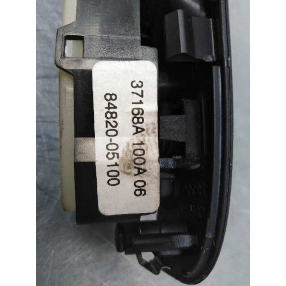 Recambio de mando elevalunas delantero izquierdo para toyota avensis berlina (t25) 1.8 sol sedán (4-ptas.) referencia OEM IAM 84