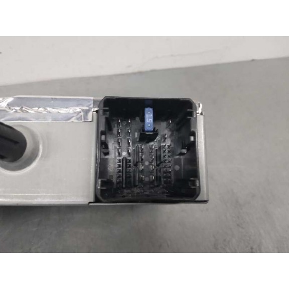 Recambio de sistema audio / radio cd para peugeot 208 active referencia OEM IAM 9822729780  MODULO