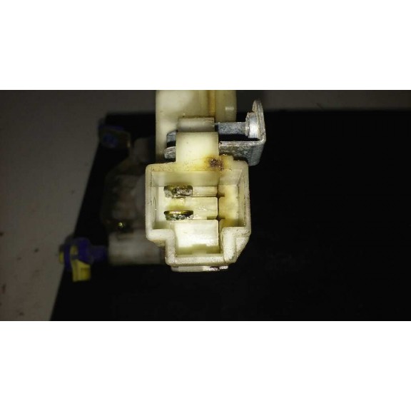 Recambio de cerradura puerta delantera derecha para nissan vanette cargo vanette cargo caja cerrada referencia OEM IAM   2 PINS