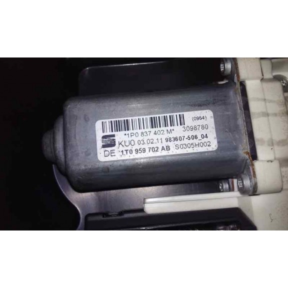Recambio de elevalunas delantero derecho para seat leon (1p1) reference referencia OEM IAM 1P0837402R  