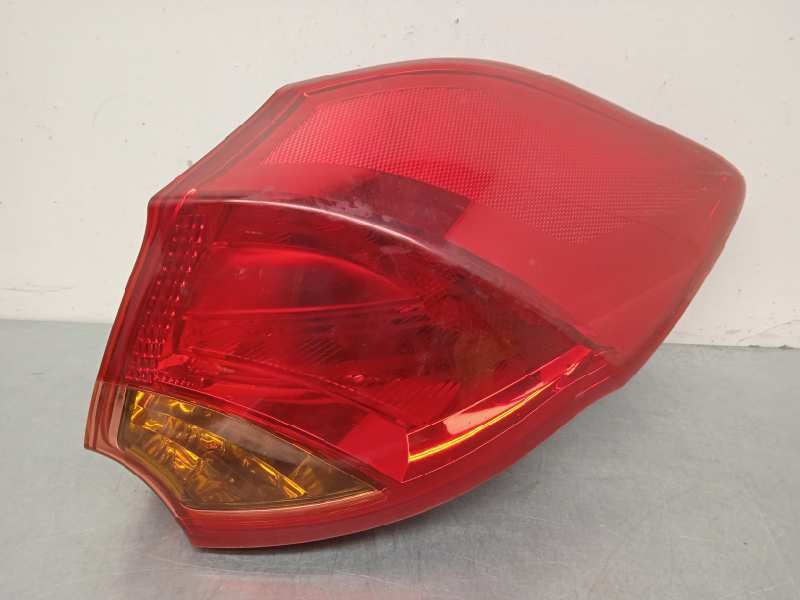 Recambio de piloto trasero derecho para kia cee´d business referencia OEM IAM 92402A2020  ROZADO