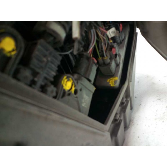 Recambio de deposito adblue para opel astra k lim. 5türig dynamic referencia OEM IAM 39171469  