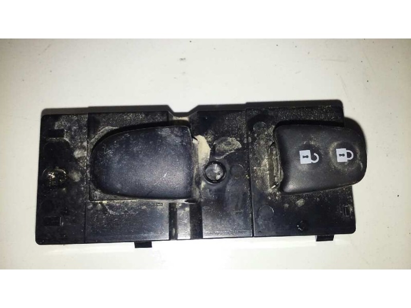 Recambio de mando elevalunas delantero derecho para nissan juke (f15) kuro referencia OEM IAM 254111KA5A  