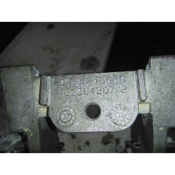 Recambio de apoyabrazos central para audi q7 (4l) 3.0 tdi referencia OEM IAM 4L1864207D6PS NEGRO 