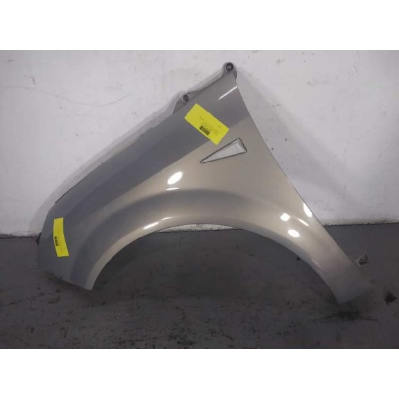 Recambio de aleta delantera izquierda para renault scenic ii 1.6 16v referencia OEM IAM 8200020568  