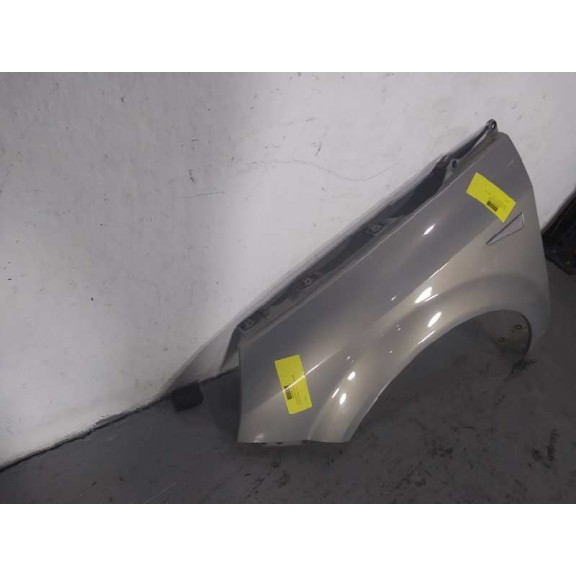 Recambio de aleta delantera izquierda para renault scenic ii 1.6 16v referencia OEM IAM 8200020568  