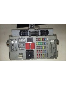 Recambio de caja reles / fusibles para fiat punto berlina (188) 1.3 jtd cat referencia OEM IAM 51744896  