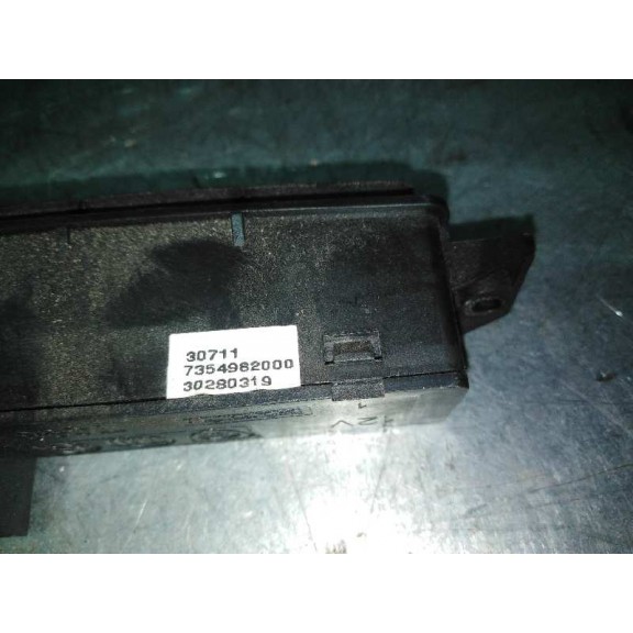 Recambio de warning para fiat doblo 1.3 16v jtd cat referencia OEM IAM 7354982000 30280319 