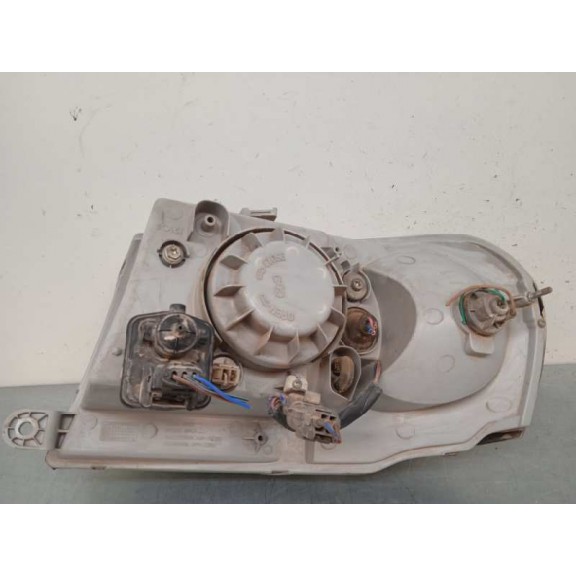 Recambio de faro derecho para tata safari 2.2 referencia OEM IAM 20010100R  