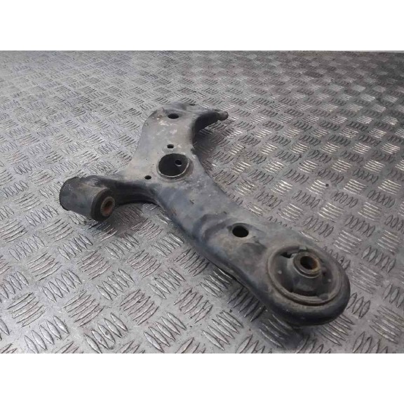 Recambio de brazo suspension inferior delantero derecho para toyota auris luna referencia OEM IAM   