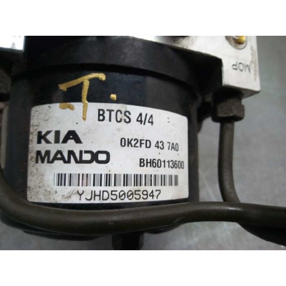 Recambio de abs para kia carens 2.0 turbodiesel cat referencia OEM IAM 0K2FD437A0  