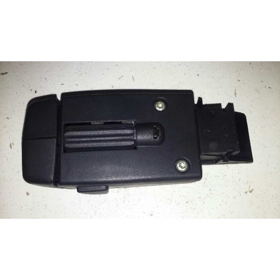 Recambio de mando volante para renault clio ii fase ii (b/cb0) campus referencia OEM IAM 8200634231  RADIO