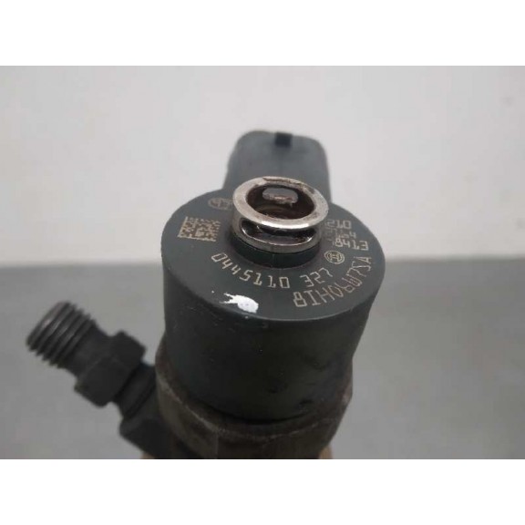 Recambio de inyector para opel insignia berlina 2.0 cdti cat referencia OEM IAM 0445110327  