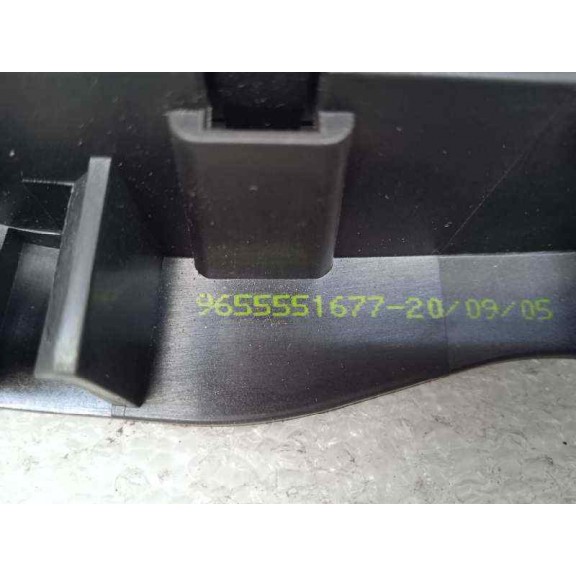 Recambio de maneta interior delantera derecha para peugeot 207 xs referencia OEM IAM 9655551677 303965 