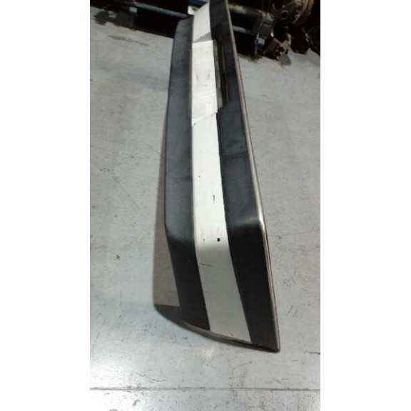 Recambio de paragolpes trasero para peugeot 405 berlina embassy d referencia OEM IAM   