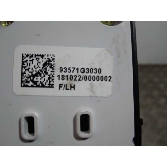 Recambio de mando elevalunas delantero izquierdo para hyundai i30 (pd) essence referencia OEM IAM 93571G3030  4 TECLAS