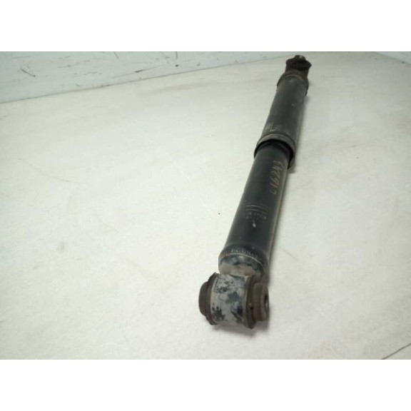 Recambio de amortiguador trasero derecho para peugeot 208 referencia OEM IAM 9804627180  NO TIENE MANO