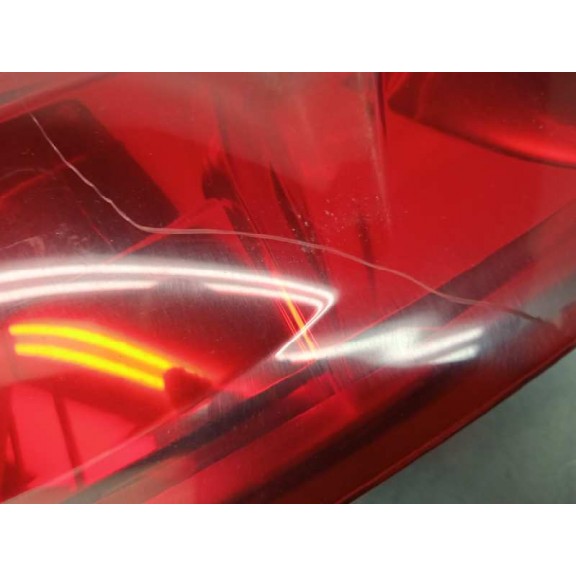 Recambio de piloto trasero izquierdo para fiat doblo 1.6 jtdm cat referencia OEM IAM 0051810640 02038099900010 ARAÑADO