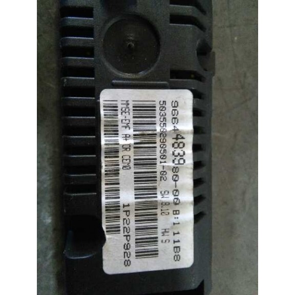 Recambio de display para peugeot 207 sw confort referencia OEM IAM 9664483980  