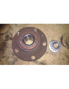 Recambio de buje para seat ibiza (6j5) 1.9 tdi referencia OEM IAM  TRASERO  2