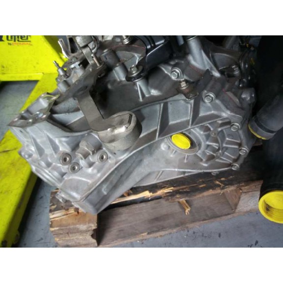 Recambio de caja casco para toyota yaris active referencia OEM IAM   6V