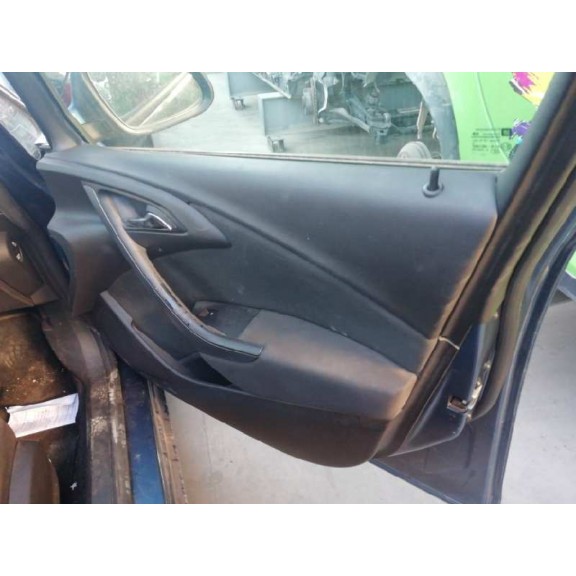 Recambio de guarnecido puerta delantera derecha para opel astra j lim. selective referencia OEM IAM 13472867  