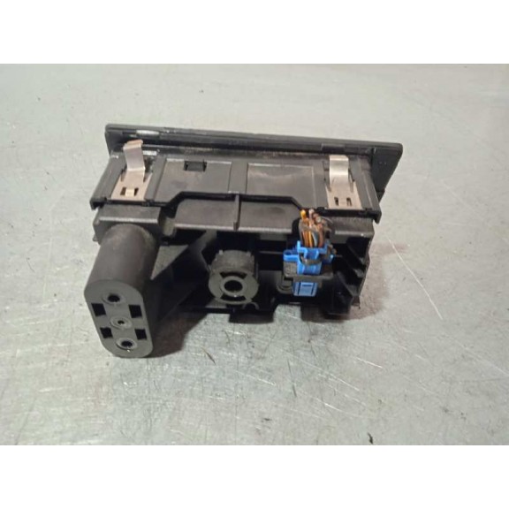 Recambio de mando luces para opel zafira b cosmo referencia OEM IAM 13205868 13205868 SALPICADERO