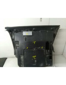 Recambio de guantera para volvo v40 kinetic referencia OEM IAM 8632803   2