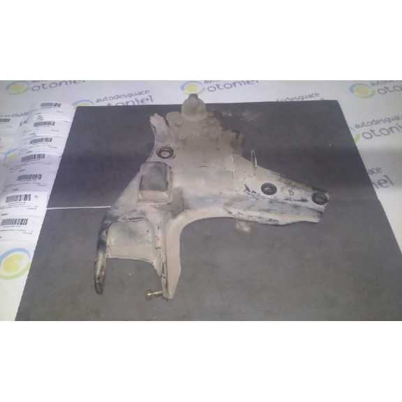 Recambio de brazo suspension inferior delantero derecho para nissan terrano/terrano.ii (r20) 2.7 turbodiesel referencia OEM IAM 