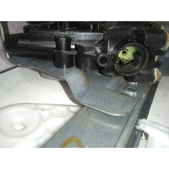 Recambio de elevalunas delantero derecho para dacia logan ambiance referencia OEM IAM  ELECTRICO 4 P 2 PINS
