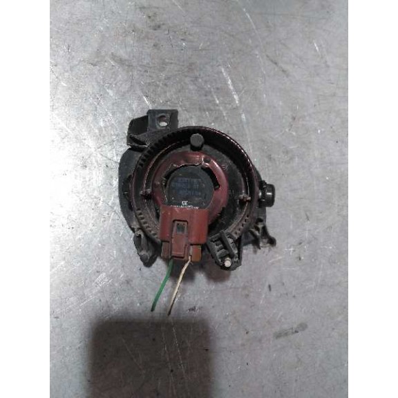 Recambio de faro antiniebla izquierdo para toyota avensis berlina (t25) 2.0 d-cat referencia OEM IAM 8122005060  